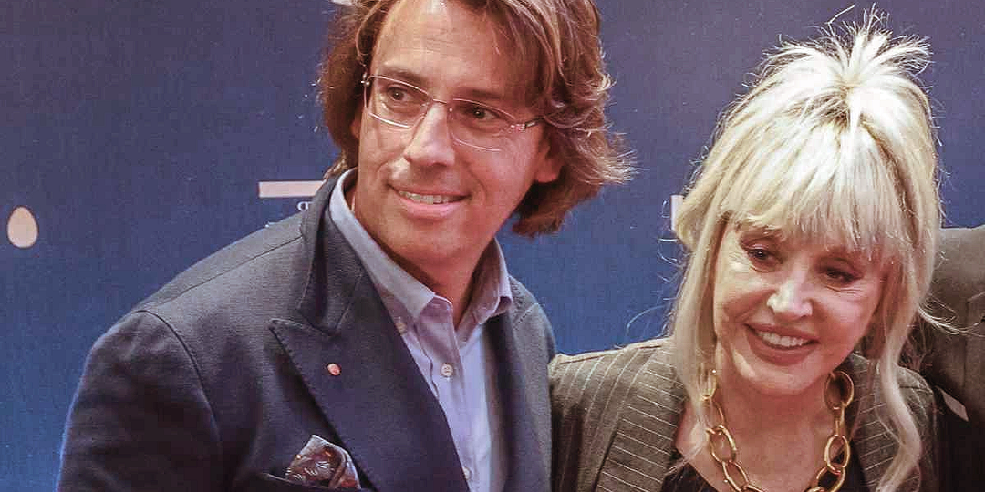 Дочь Пугачевой и Галкина вернулась в Россию. В интеренте активно обсуждают неожиданное фото