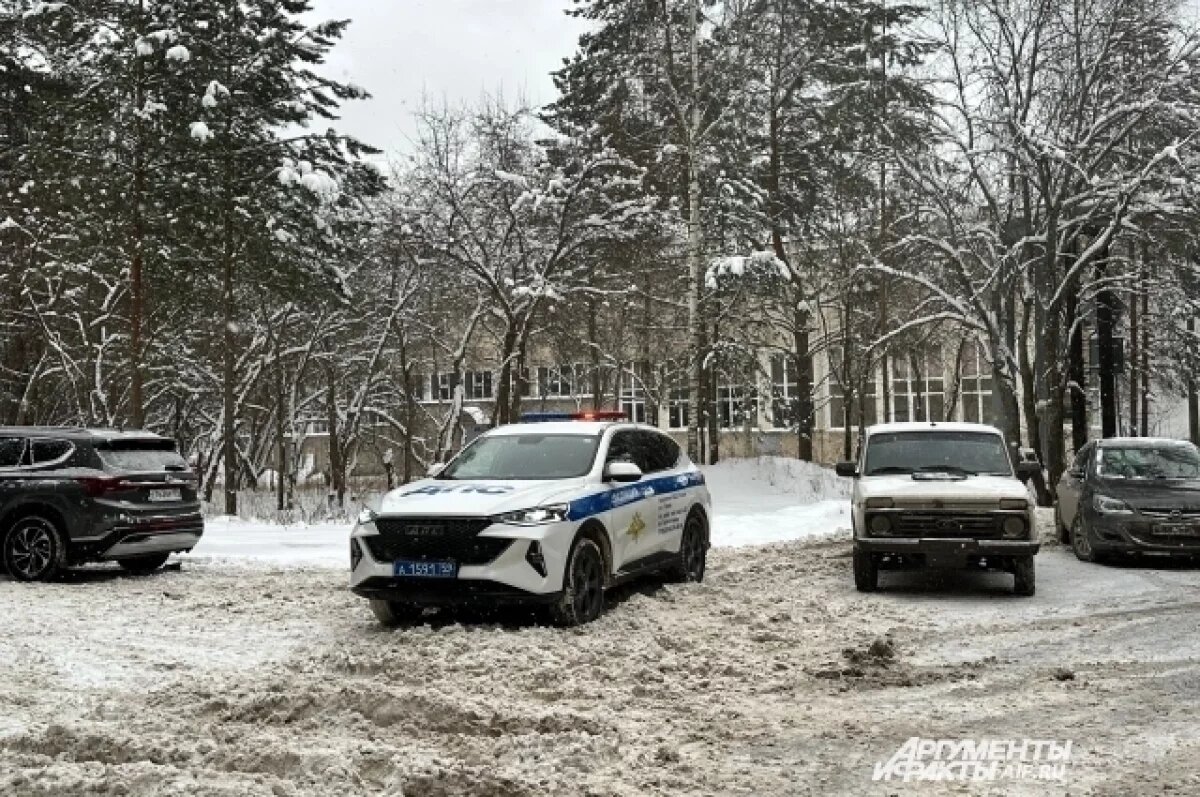    На место прибыли экстренные ведомства