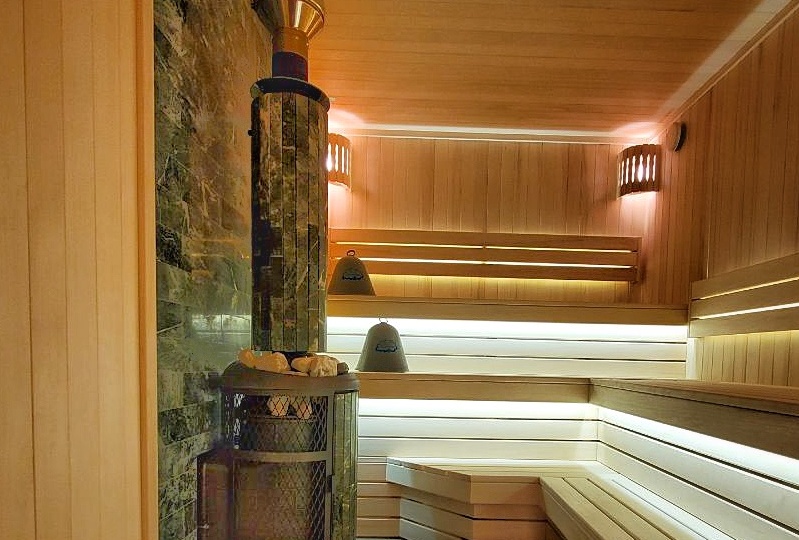 Чем очистить вагонку в бане: способы восстановления потемневшего дерева