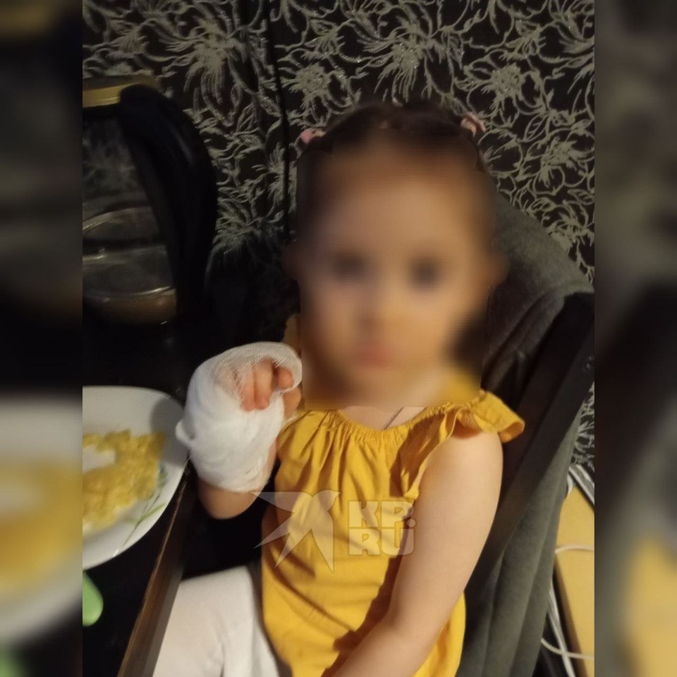 Девочке наложили несколько швов после пореза. Фото: предоставлено читателем "КП-Екатеринбург"