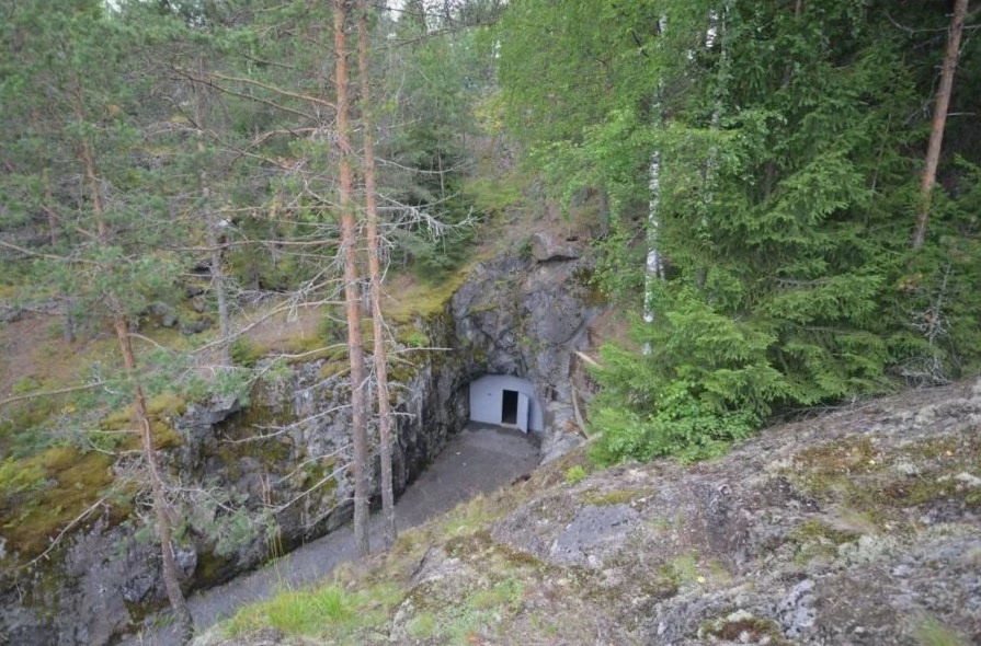 Один из входов в подземный штаб финнской армии