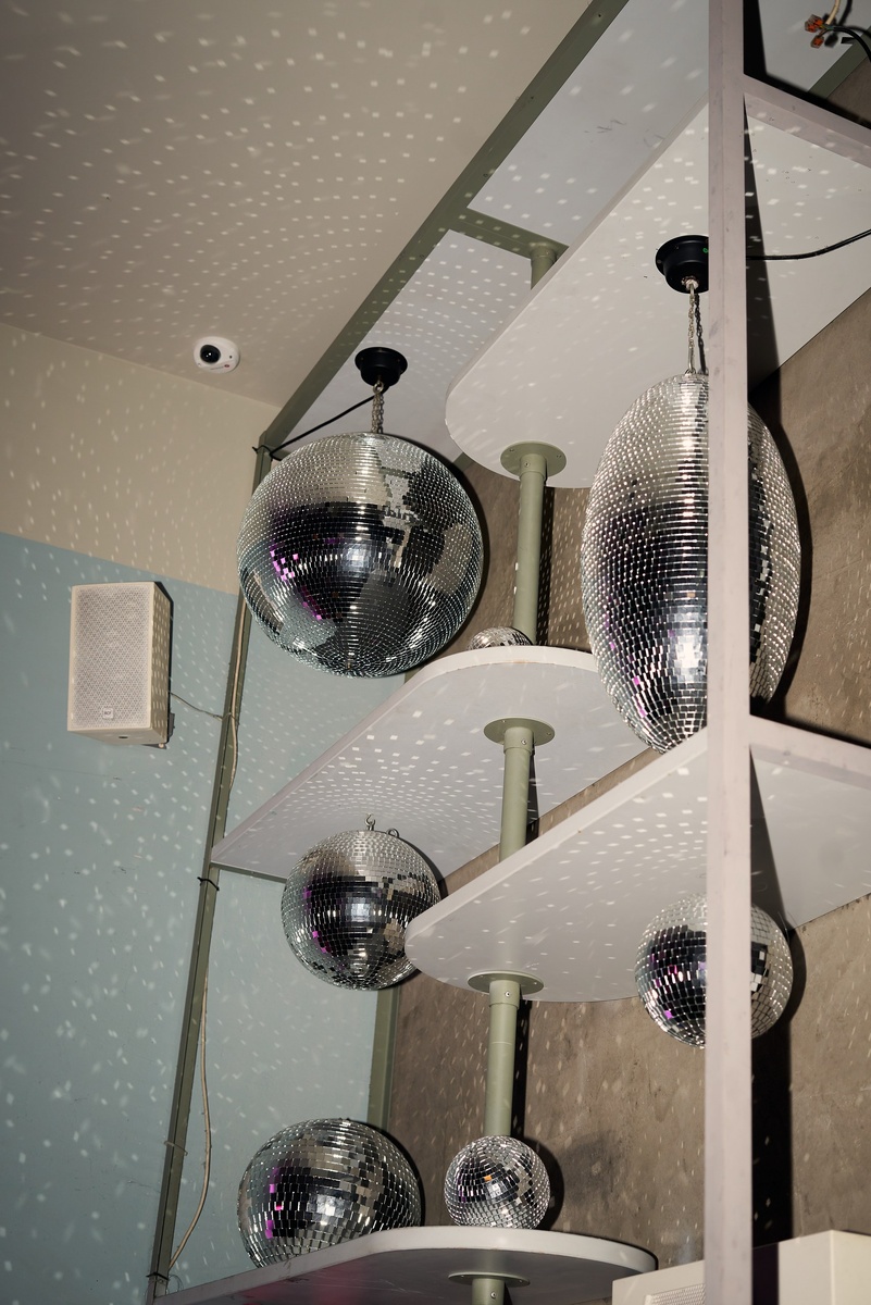    Smstretching и Happy End проведут новогоднюю елку (фото 2)