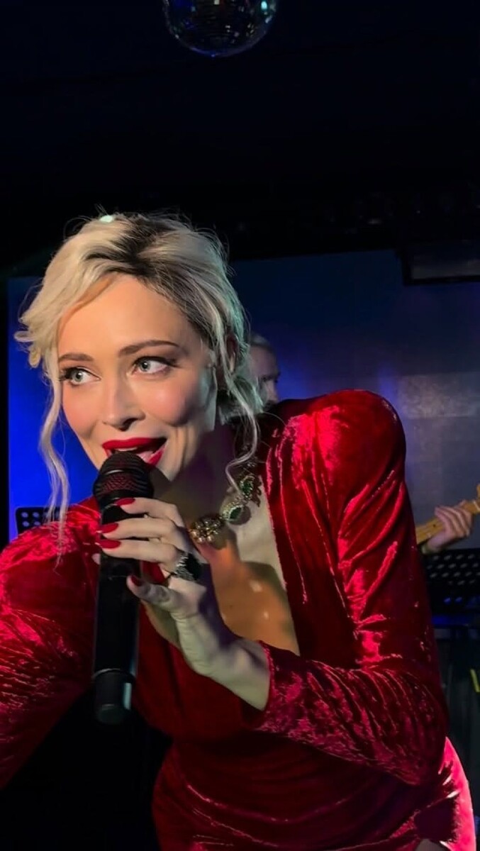    Анастасия Самбурская. Источник: @samburskaya*