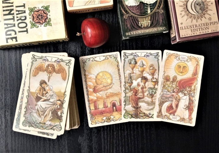 Ответ смотрим на колоде "Таро А. Мухи"