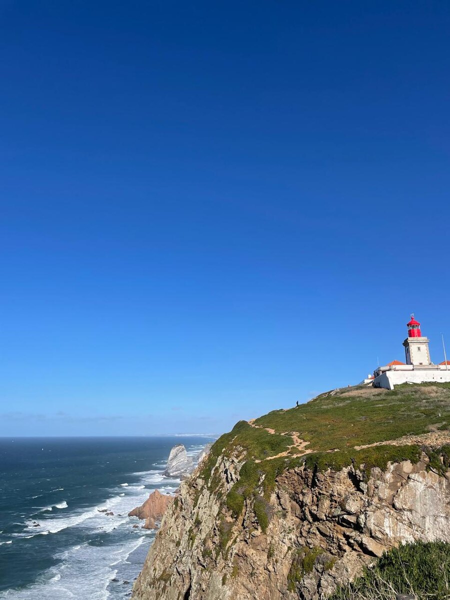 маяк на мысе