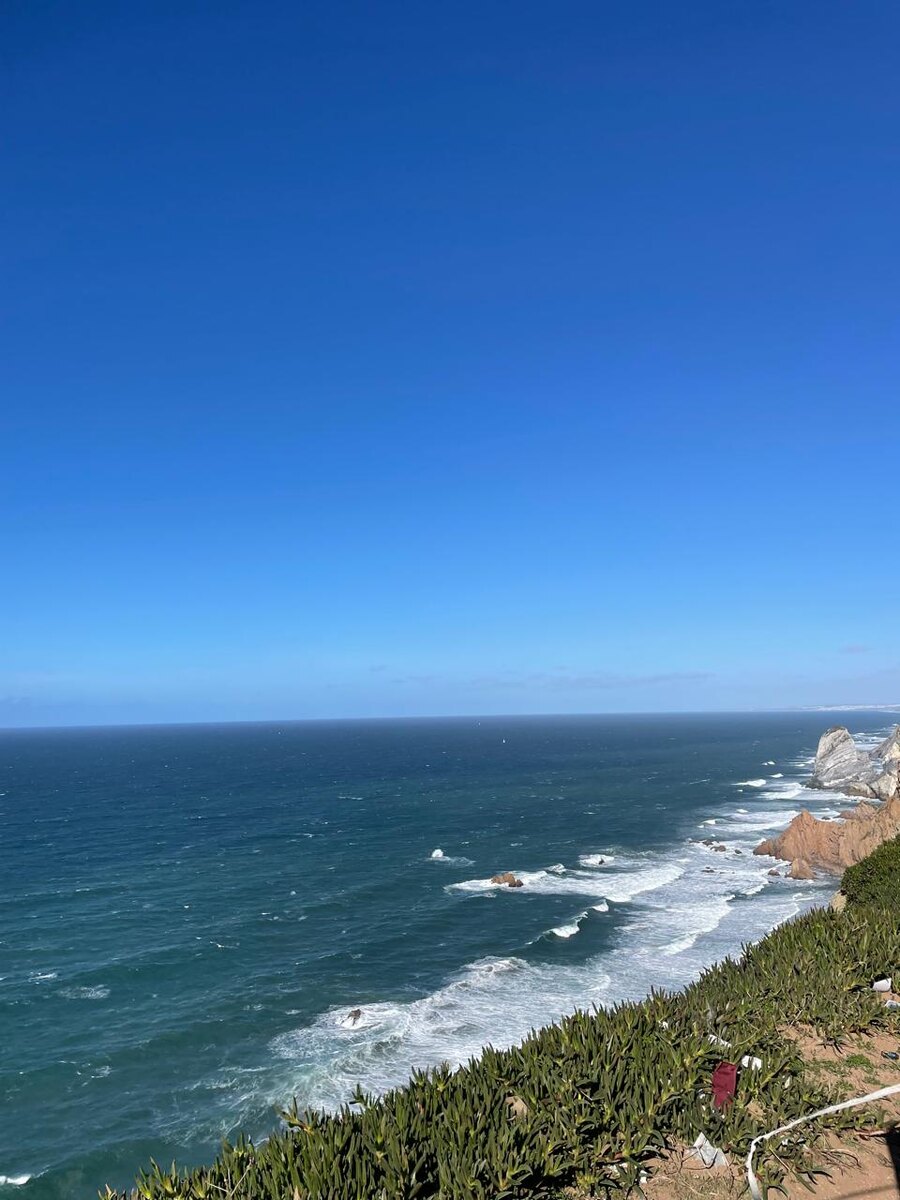 вот эти мягко набегающие волны, так долго тянущиеся на мелком берегу мне особо запали в душу