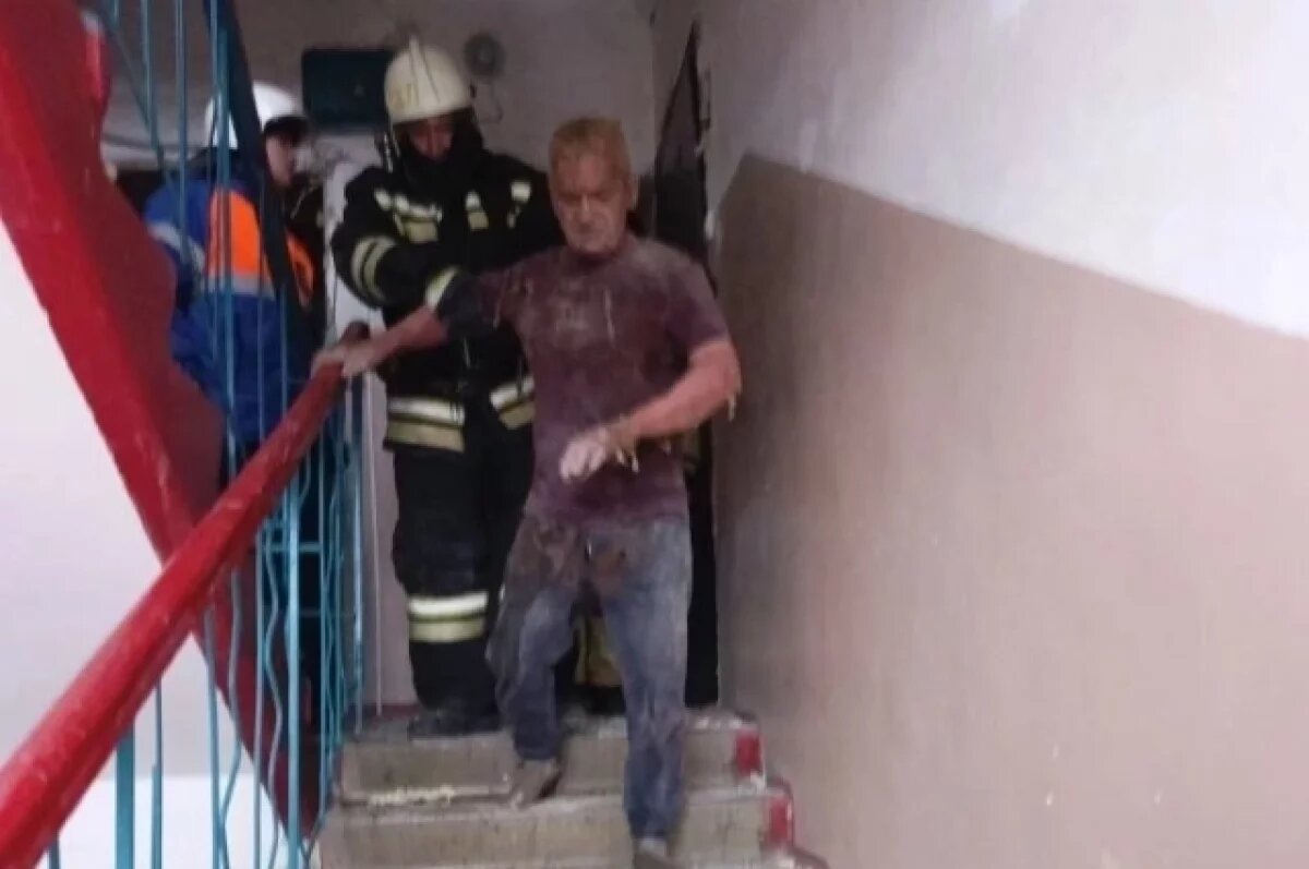    Следком открыл уголовное дело после взрыва в доме на Ленина в Петровом Вале