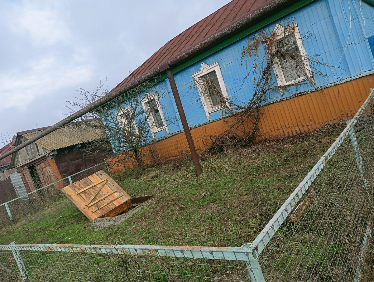 Настоящий деревенский погребок
