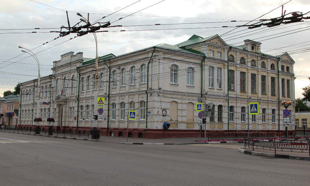 Серафим Саровский и духовное училище в Тамбове. Здание лицея №6. Фото: Игорь Мартынов / «Отечество и вера».