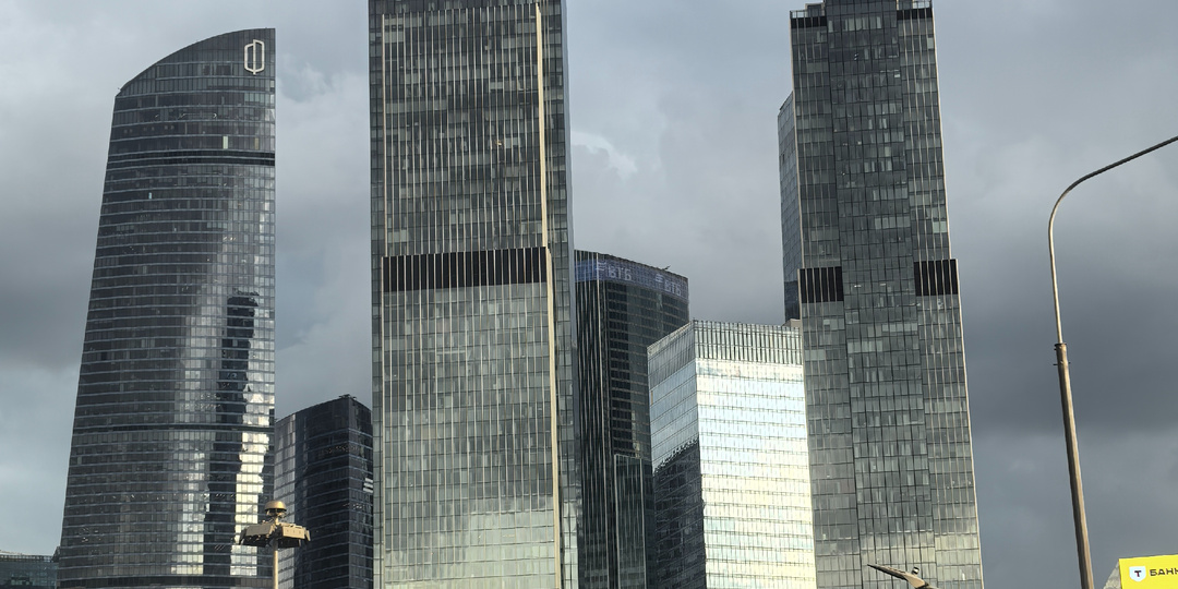 Я закрыла дверь так тихо, что наконец услышала себя...