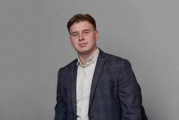 Андрей Волков