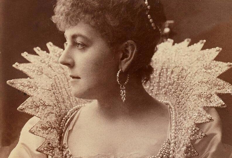 Расплата за титул: кузина Николая II добровольно вернулась в советскую Россию