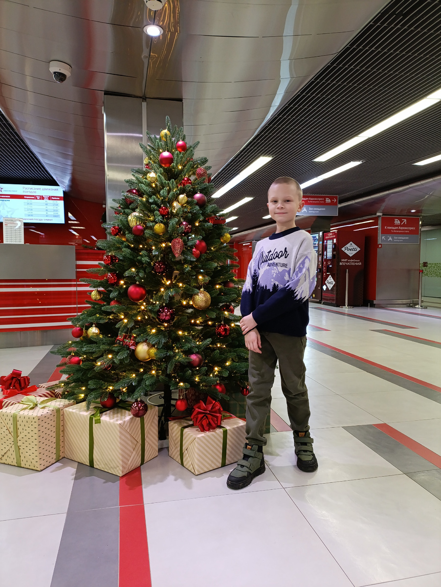 Ничего не предвещало беды, ждём электричку ехать домой (фото автора). 