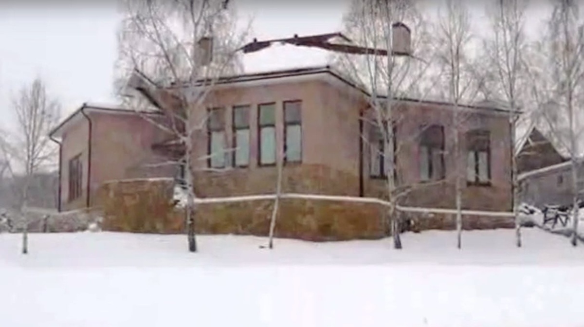 Скрин видео "Первый канал".