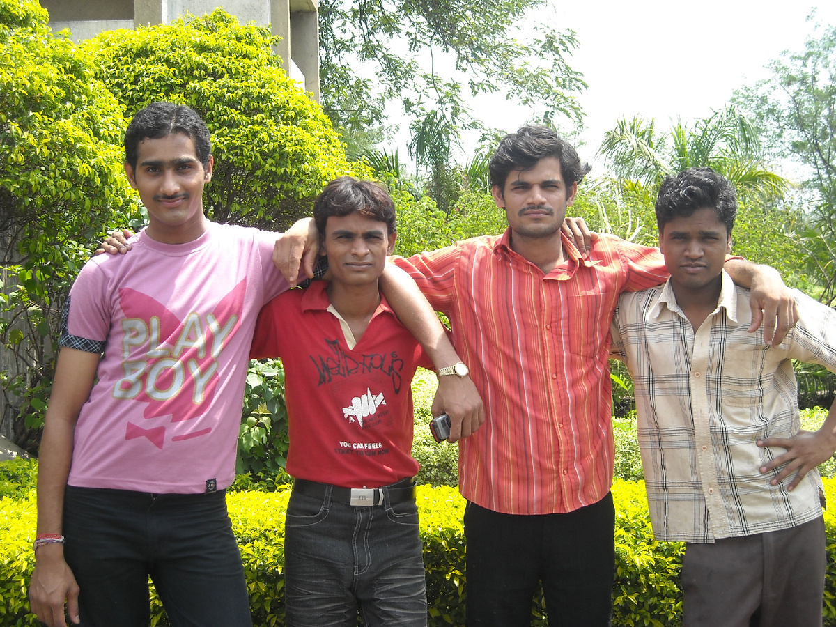 Славные симпатичные ребята!