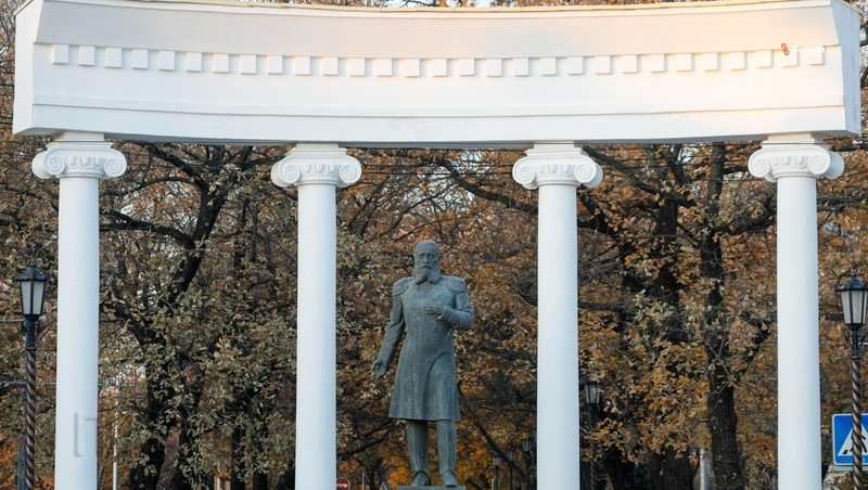    Памятник Николаю Никифораки Фото: ИА «Победа26»