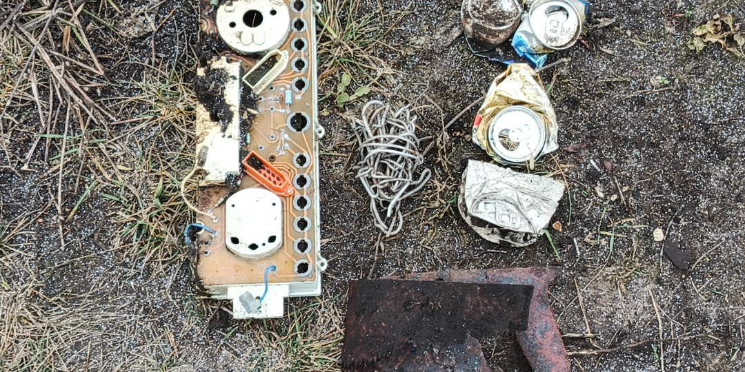 Прошмонал старую свалку в овраге. Что интересного мне там удалось найти