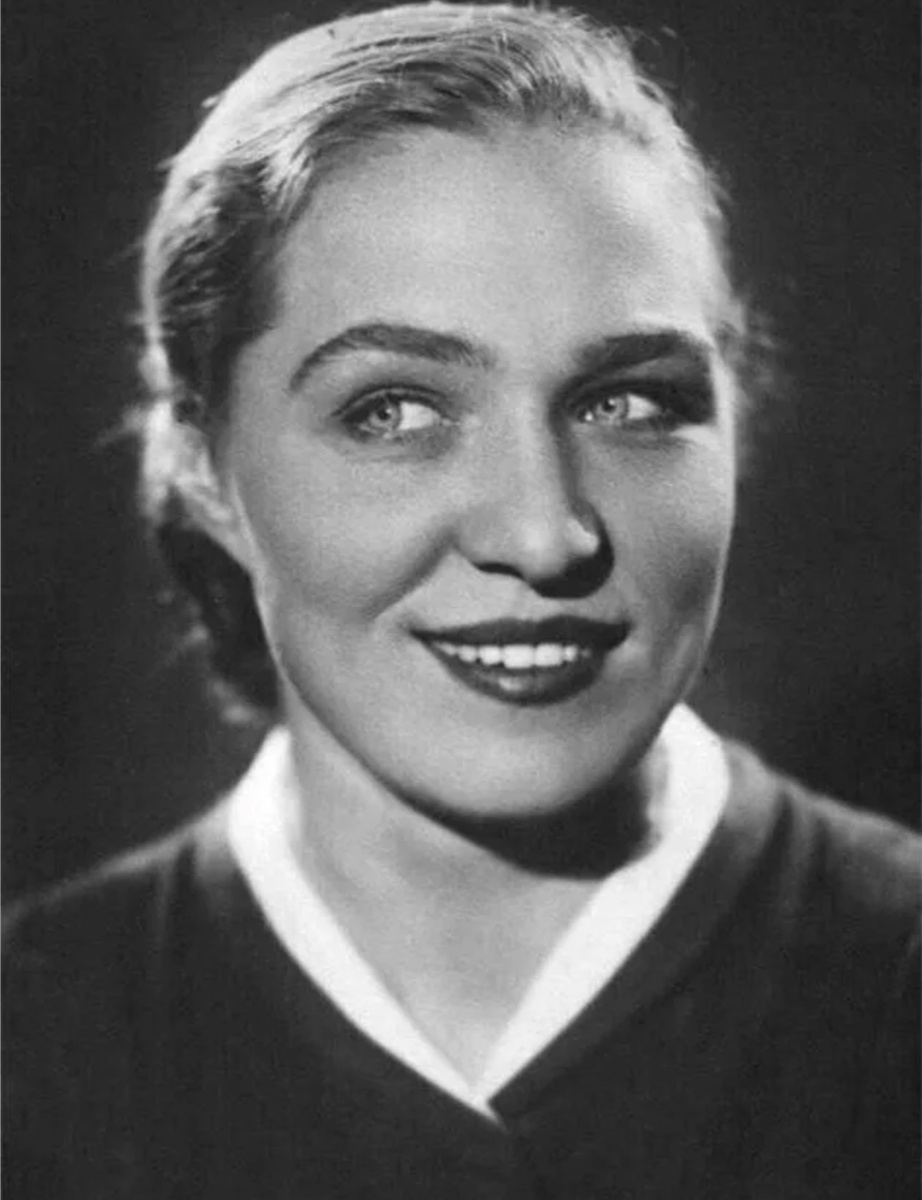 Фото: Римма в молодости 