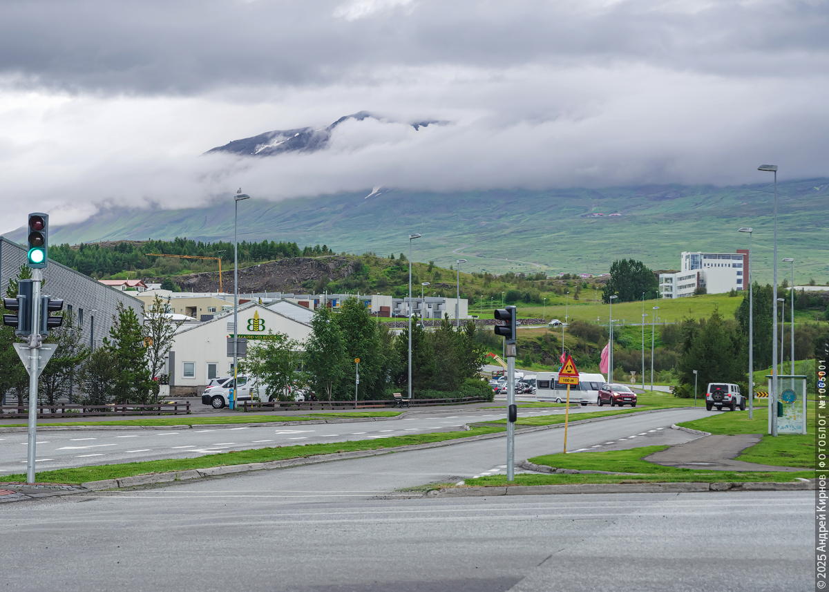 Трейлер видите? А он есть =)