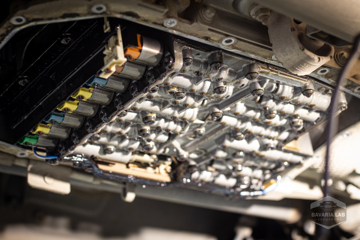 Мехатроник коробки ZF на автомобиле BMW 