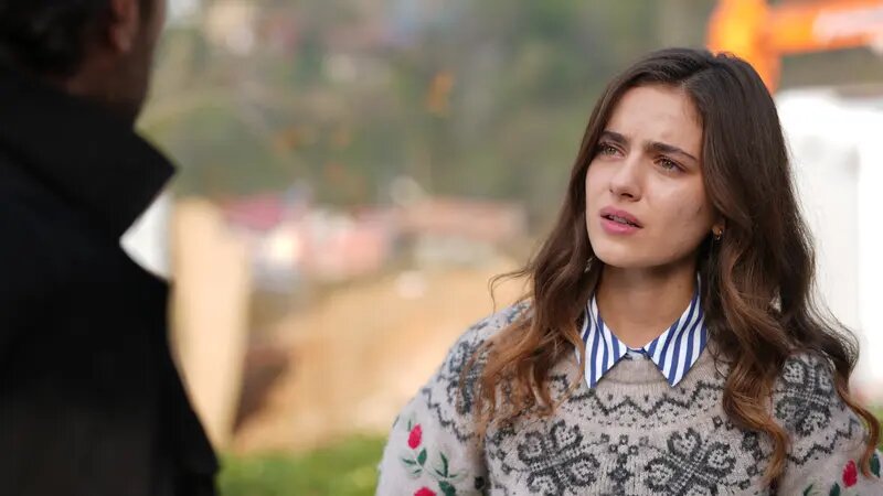 кадр из сериала "Это море переполнится"