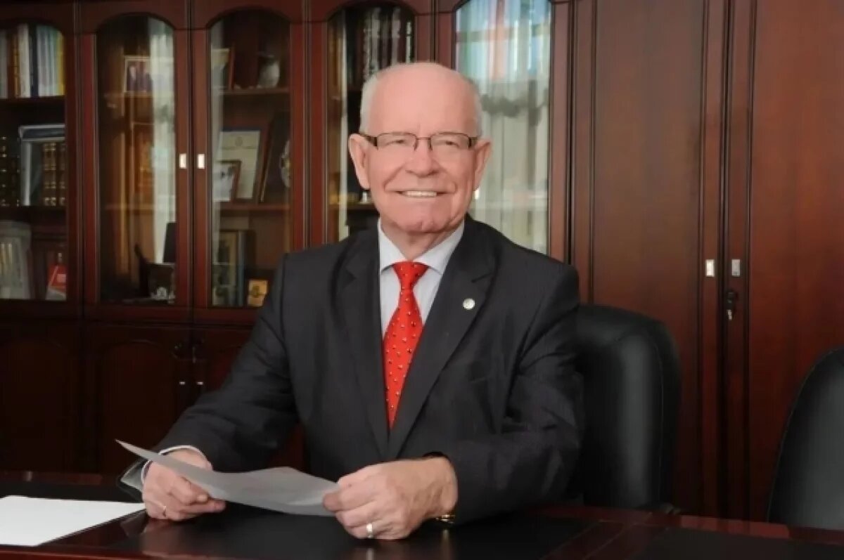    Радий Илькаев, советский и российский физик.