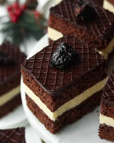 Шоколадный торт с заварным кремом и повидлом – пошаговый рецепт