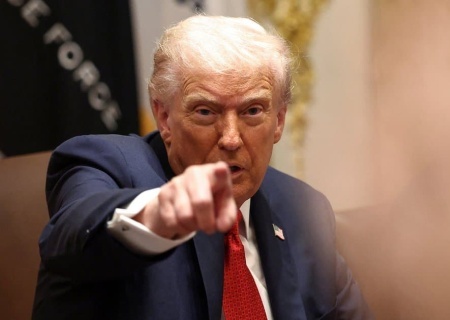    «Он тянет время, чтобы выжить». Почему Зеленский игнорирует условия Трампа. Мнение Дмитрия Родионова