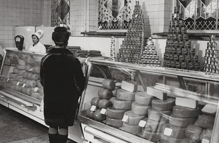 примерные прилавки в городах