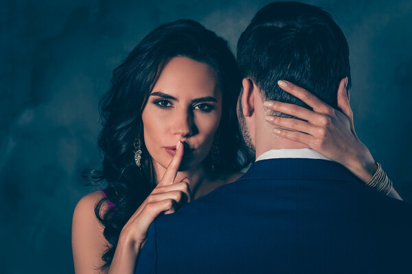 Почему женщины становятся любовницами? Неудобная правда из первых уст