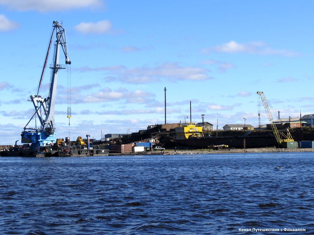 Речной порт в Хатанге