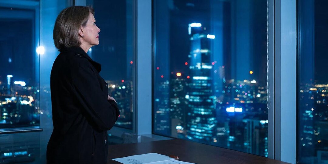 Муж 20 лет скрывал вторую семью, а квартиру переписал на любовницу. Но он не учел одну деталь в брачном контракте, о которой я молчала до су