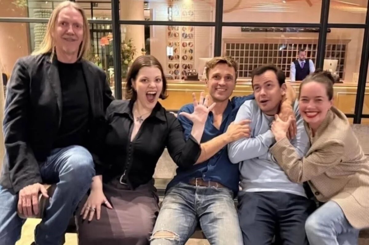    Актёры «Хроник Нарнии» встретились спустя 20 лет и сделали совместное фото