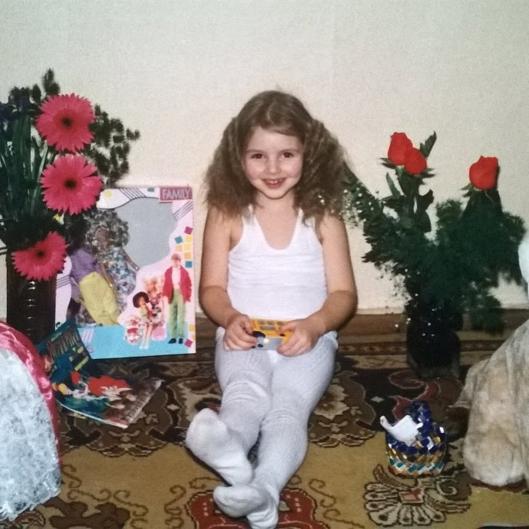    Любовь Виролайнен показала свое детское фотоСоцсети Любови Виролайнен