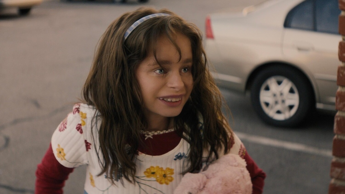 Кадр из сериала «Хорошая американская семья», 2025 год, режиссеры Лиз Гарбус, Иэн Б. МакДональд, Ханна Фидель