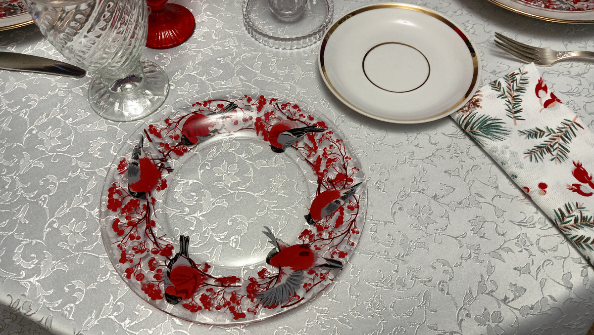 Зимняя посуда для хорошего настроения. Фото автора 