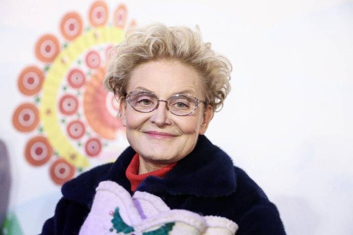 Врач-терапевт и телеведущая Елена Малышева. Обложка © Софья Сандурская/ТАСС