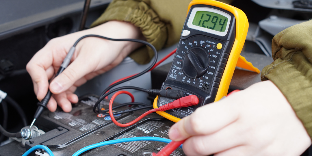 Умная клемма и дедовский диод: как доработать систему IBS, чтобы АКБ заряжалась полностью