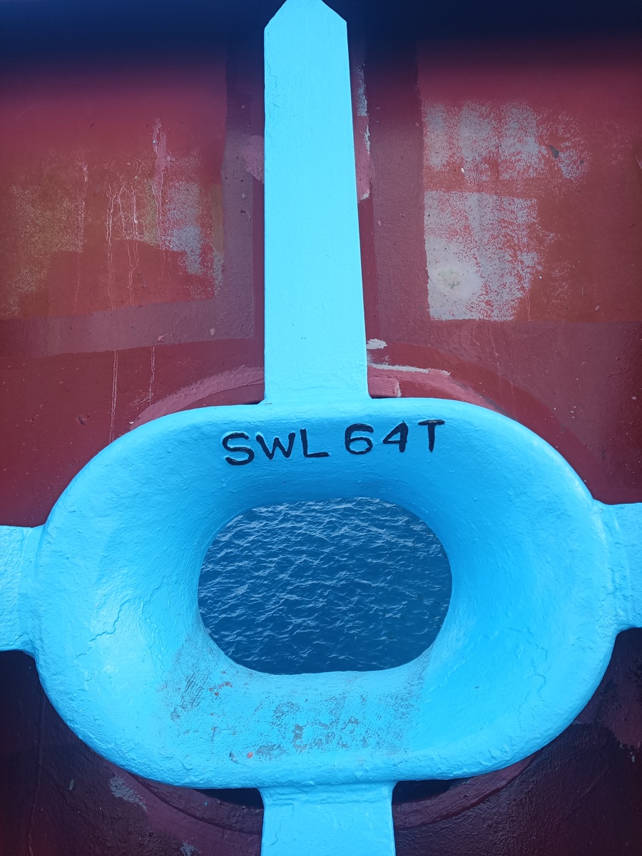 Швартовный клюз