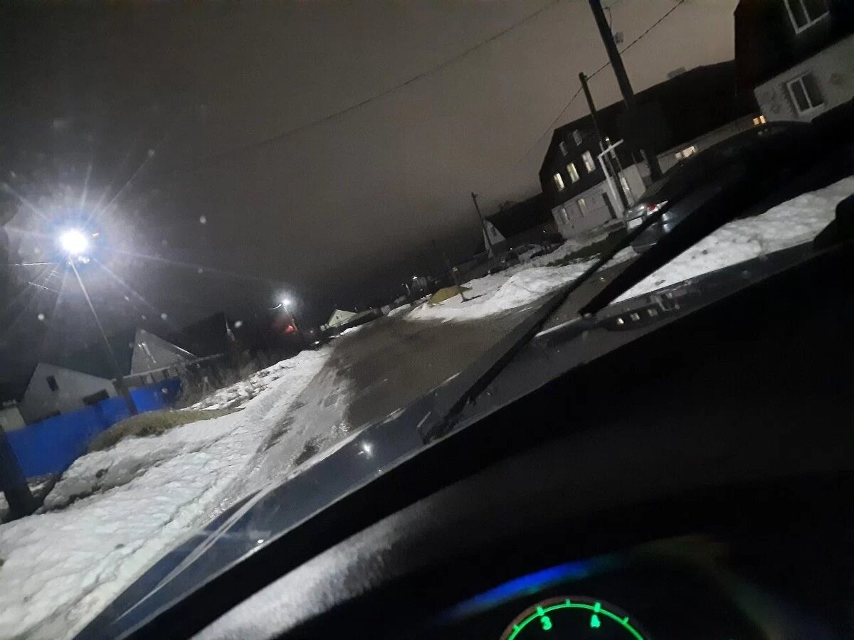 Свет без включённого ближнего света.