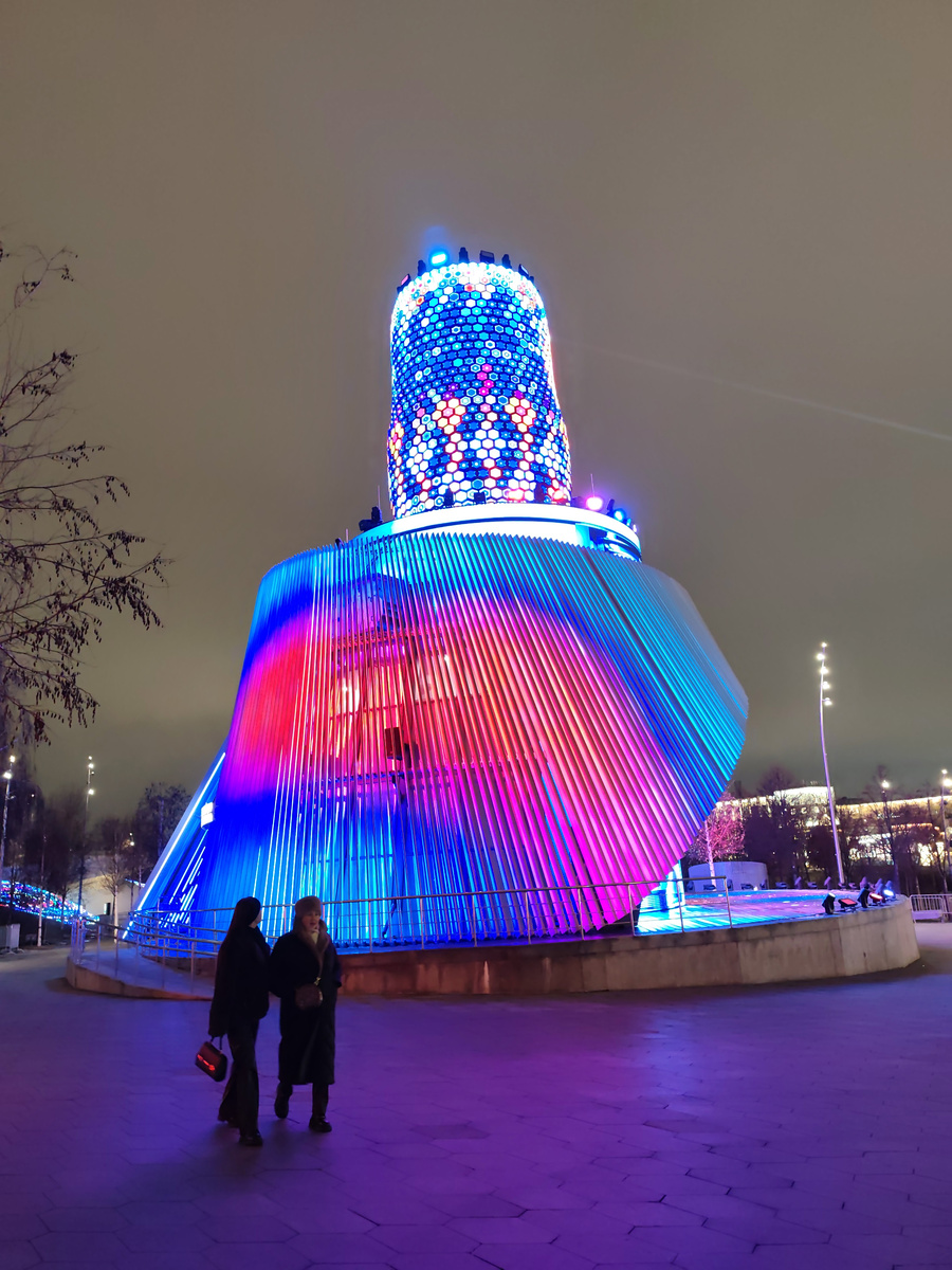 Матрешка Москвы в Зарядье