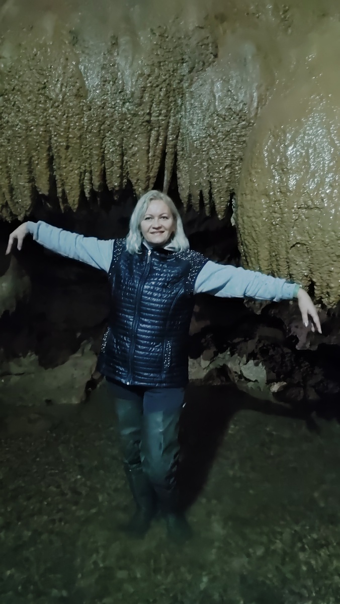 В пещере Абрскила