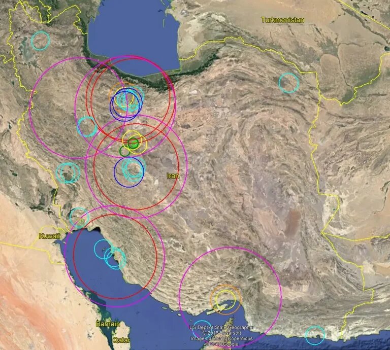 Примерные зоны поражения иранских ЗРК в 2018 году. Розовые круги — С-300В, красные — С-300ПМУ2, оранжевые — Raad. Bavar-373 тогда был прототипом, и на схеме его нет. В 2025-м эта ПВО была существенно сильнее, чем тогда. Израильтяне свободно действовали внутри зон поражения на севере страны. Источник: Irangeomil