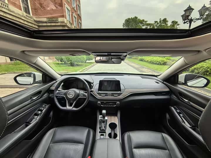 Фото салона, листайте.