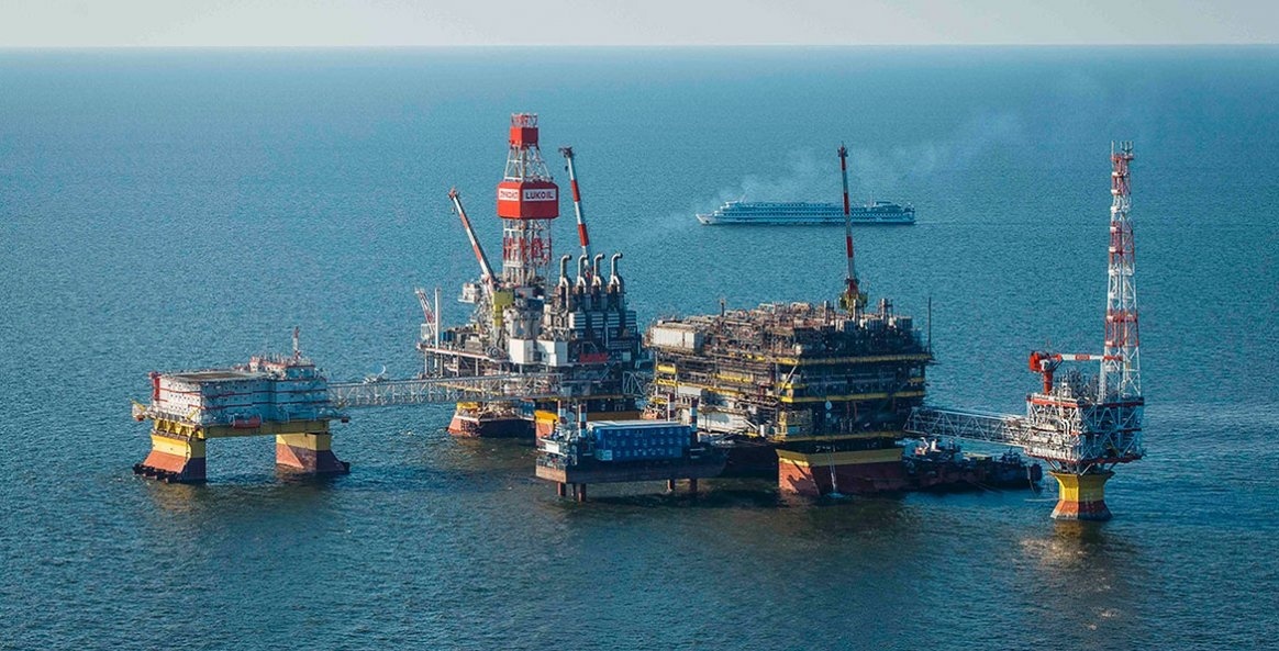 нефтяная платформа.  фото: яндекс.