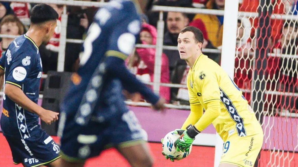 Андрей Лунев (крайний справа). Фото ФК Динамо 