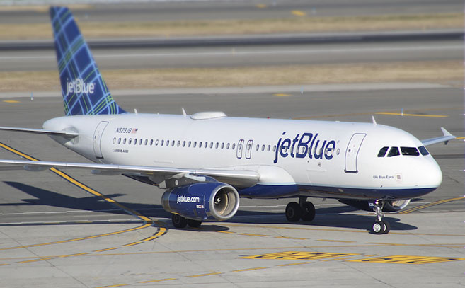 Airbus A320 авиакомпании JetBlue стал героем странного происшествия