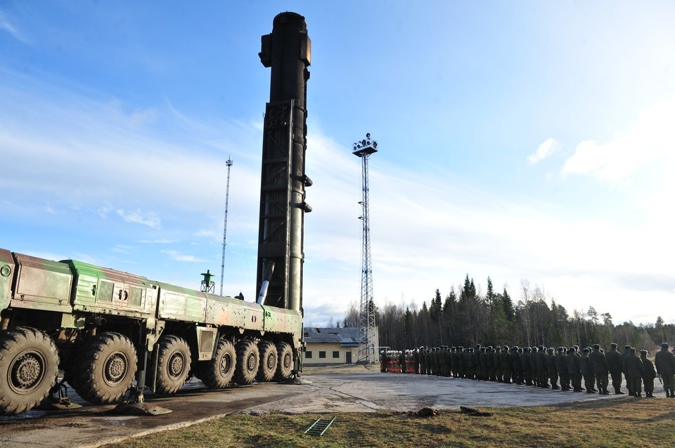    Трамп сообщил, что США обсуждают с Россией и Китаем вопросы денуклеаризации Евгения ГУСЕВА