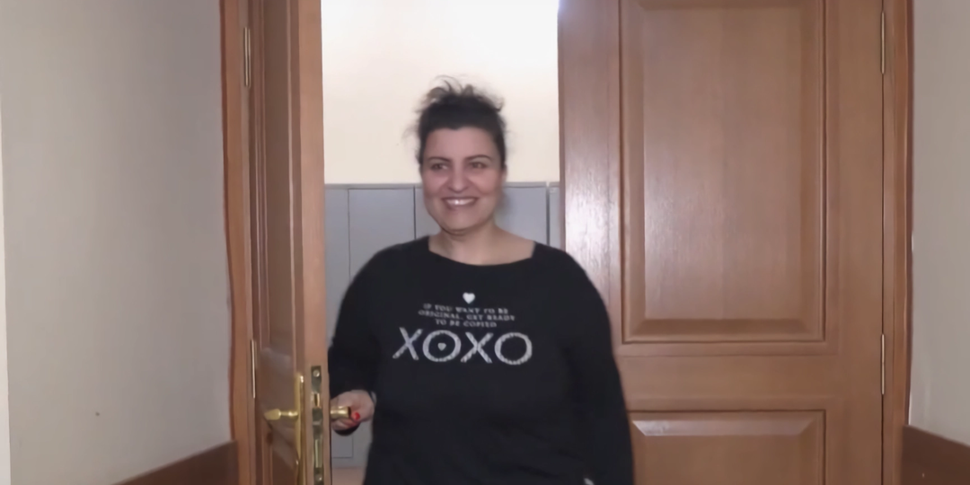 «300 заявлений и ни дня под стражей»: Лилит Мстоян выходит из зала суда и снова едет домой