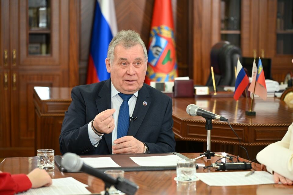    Пресс-конференция Александра Романенко, декабрь 2025. Источник: Анна Жданова, пресс-служба АКЗС